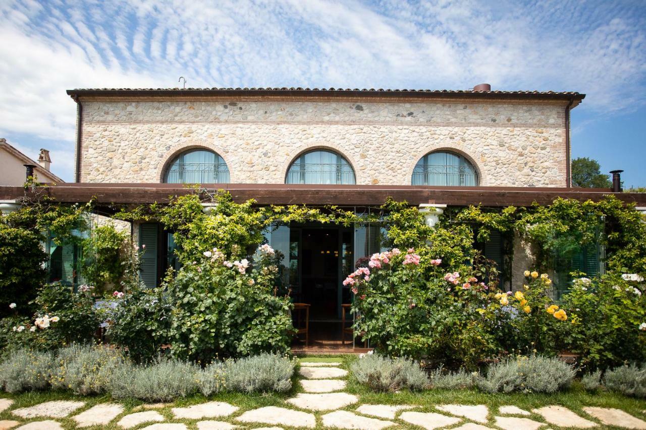 Tenuta Saiano Resort Torriana Exteriör bild